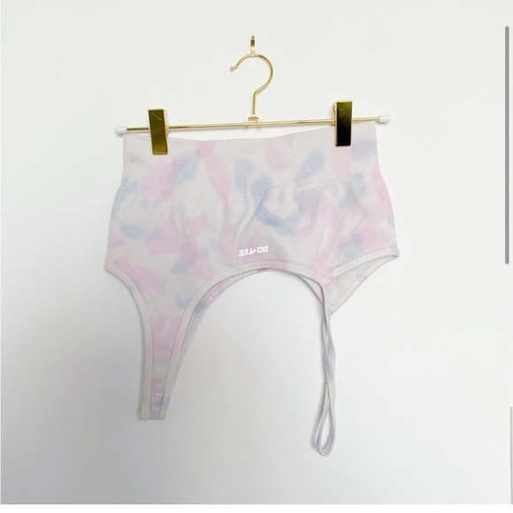 Oh Polly- BO+TEE Evolve Seamless Asymmetric Crop Top - Picture 4 of 6